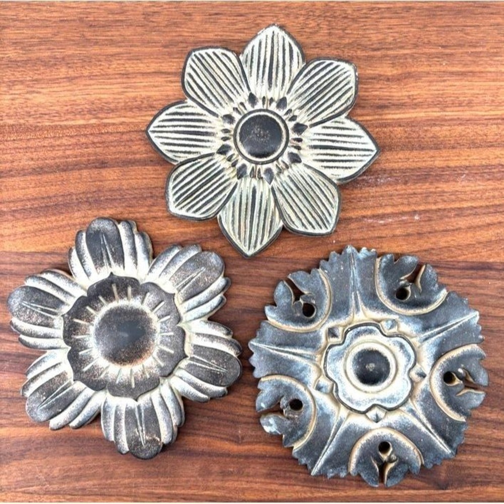 Floral Resin Wall Medallions Set of 3 Distressed Finish Resin  French Old World